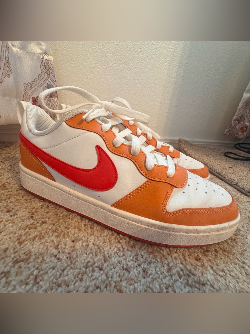 Nike Kids Orange, Red and White Low-Top Sneakers